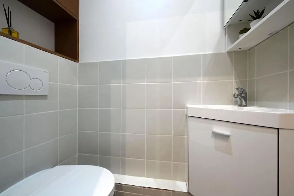 Fresh & Floral - Large Studio For 4 - Batignolles