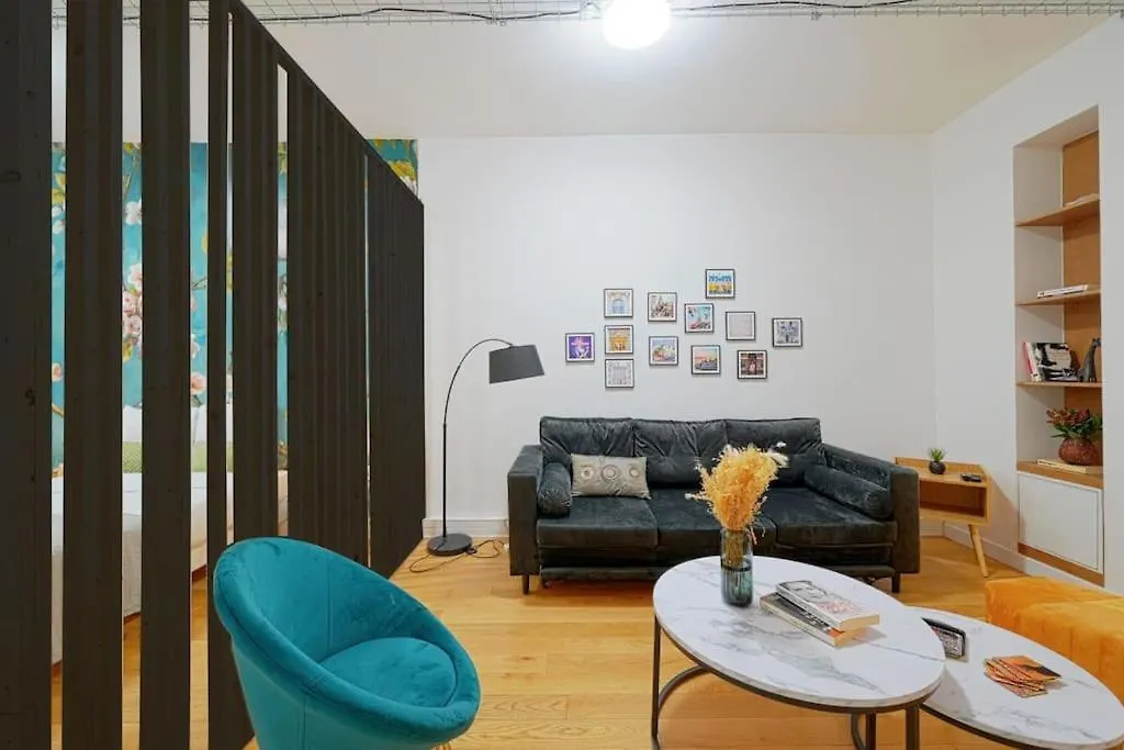 Fresh & Floral - Large Studio For 4 - Batignolles Paryż